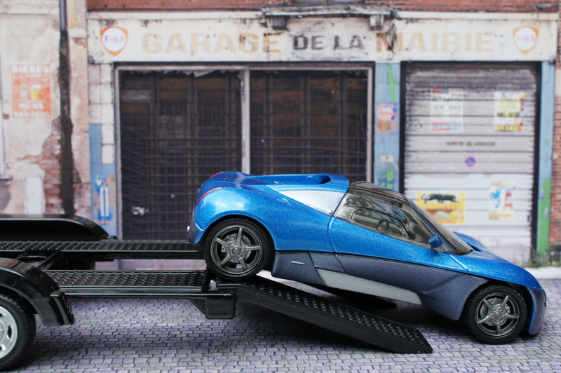 Illustration for article titled French Friday: Les Allemands ne sont pas assez rapides!